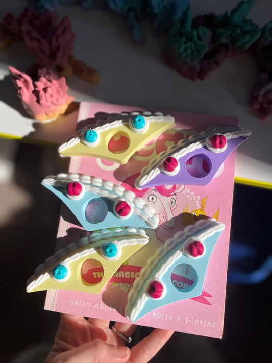 *Vintage cake - Page holder