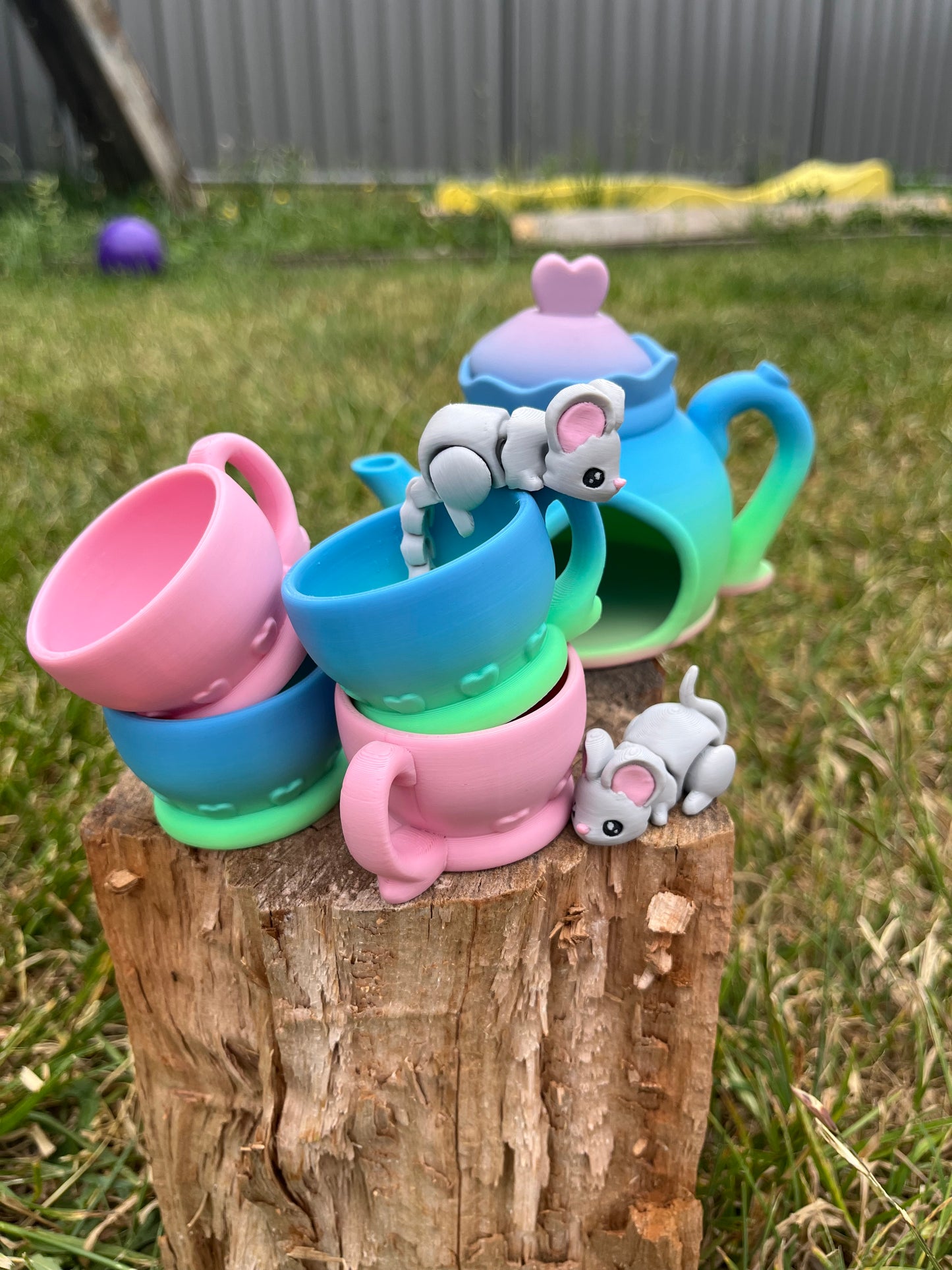 TEAPOT HOUSE SET (Inc 2 mice)